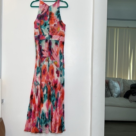 Eliza J Pleated Chiffon Floral Halter Maxi Dress Size 10 - Picture 3 of 7